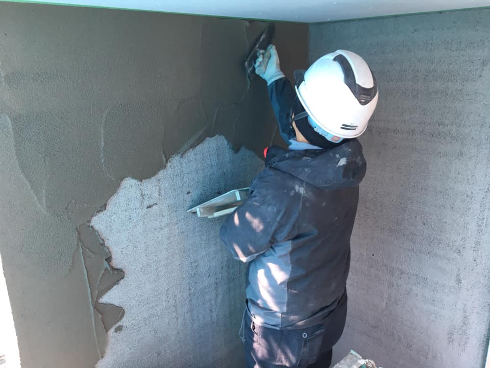 スチライト工業が選ばれる理由|現場管理システムを導入し、下地から仕上げまで責任をもってトータルサポート