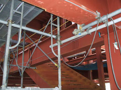 施工前｜連絡橋　丸柱